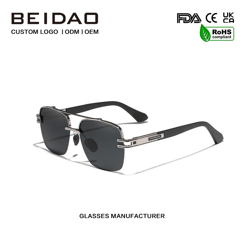 แว่นตากันแดดโพลาไรซ์ย้อนยุคสีสันสดใส Square Shades